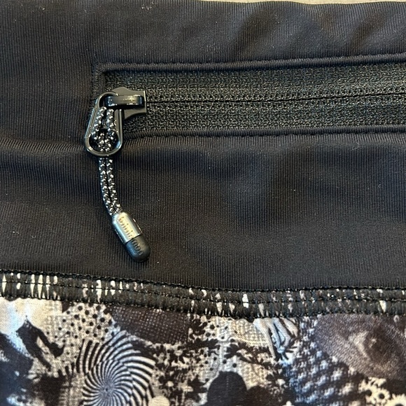 Lululemon Seawheeze 2017 Counter Culture Speed Shorts Floral White 4 - Picture 8 of 8